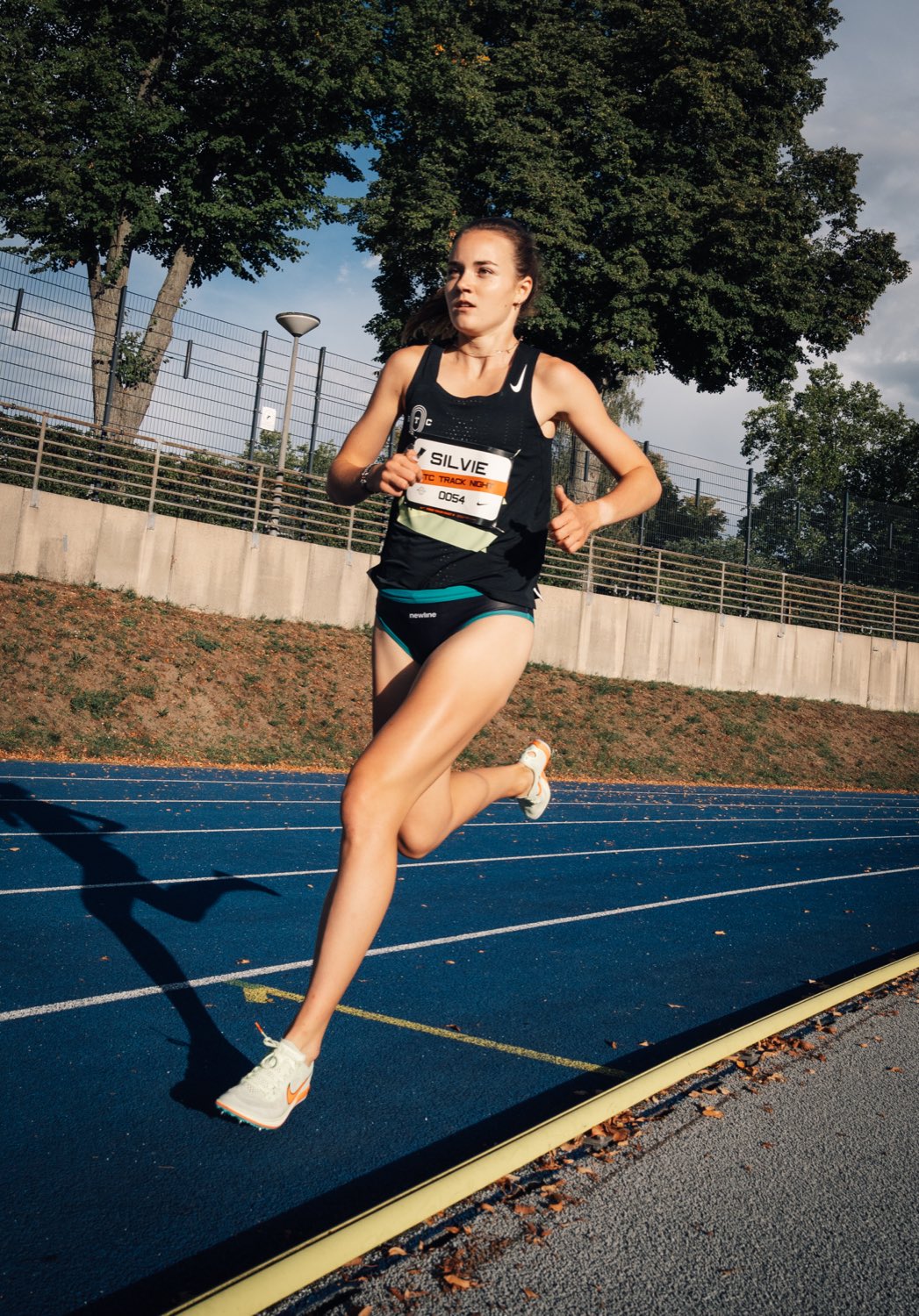 Silvie Valová racing on the track